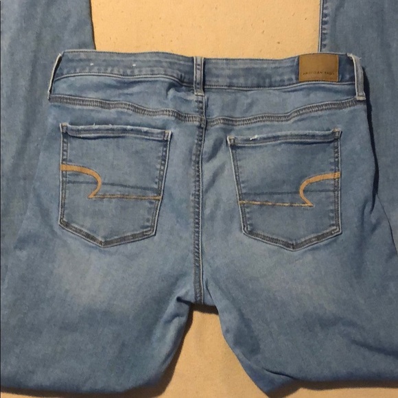 Light Blue AE Jeans - Picture 2 of 9